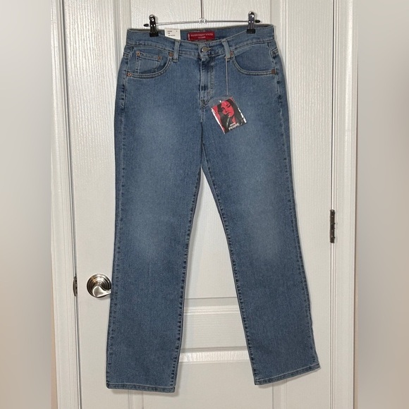 Levi's 505 Women's Straight Leg Jeans Medium Wash 8 Short - Picture 3 of 15